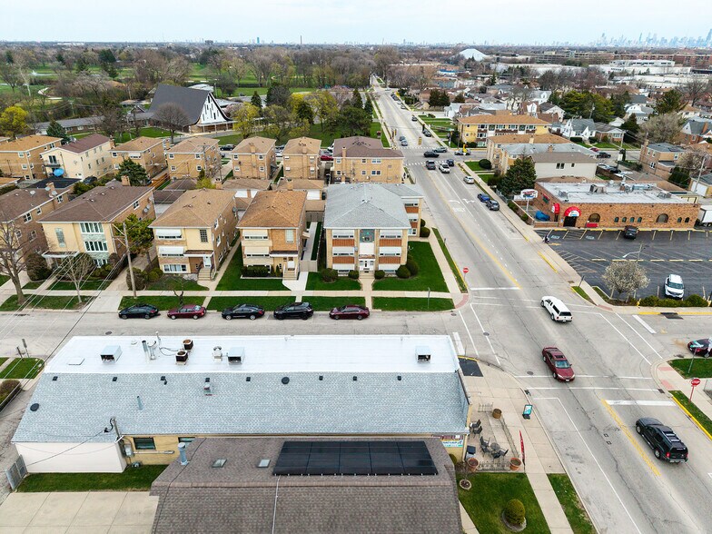 More Photos Of 4401 N Newcastle Ave, Harwood Heights Apartments For Sale