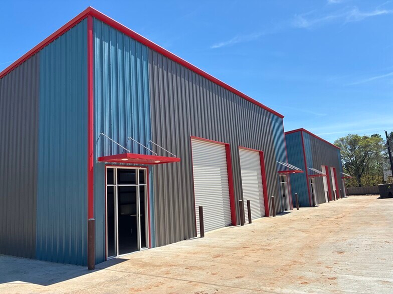 More Photos Of 32223 Tamina Rt, Magnolia Flex For Lease