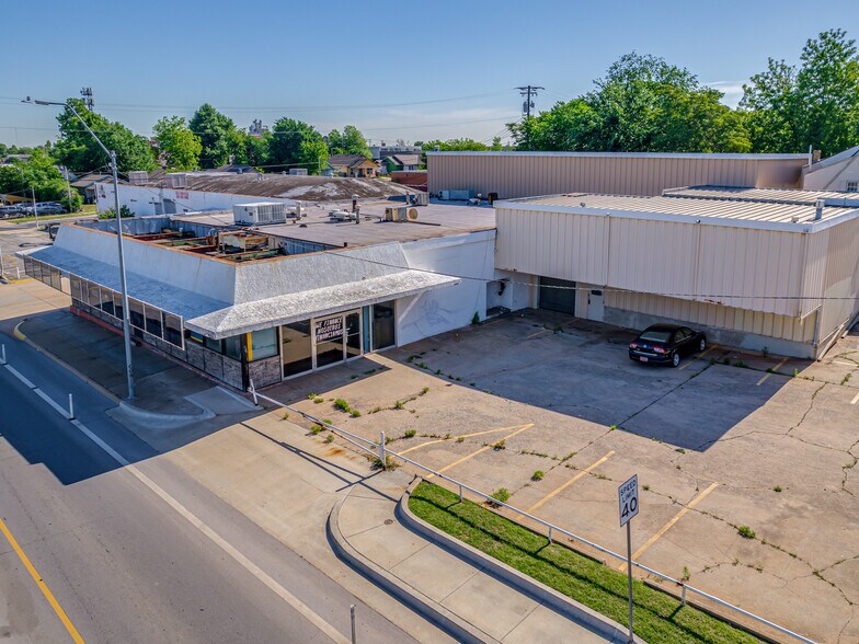 More Photos Of 2812 S Walker Ave, Oklahoma City Auto Dealership For Sale