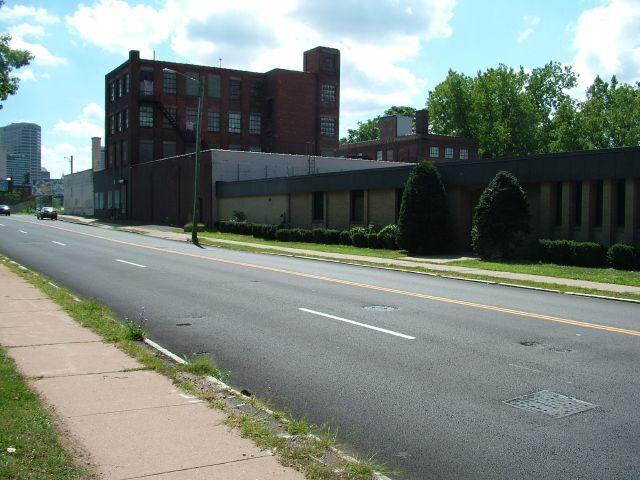 More Photos Of 35-55 Edwards St, Hartford Warehouse For Lease