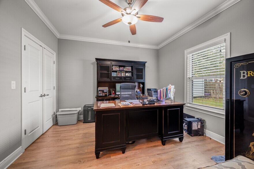 More Photos Of 10351 Chemstrand Rd, Pensacola Office For Sale