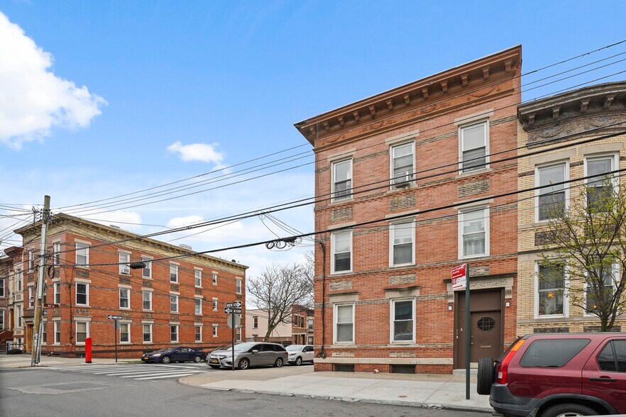 More Photos Of 6046 Putnam Ave, Ridgewood Apartments For Sale