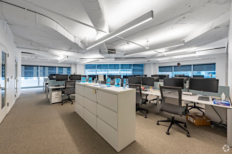 More Photos Of 2001 L St NW, Washington Office For Lease