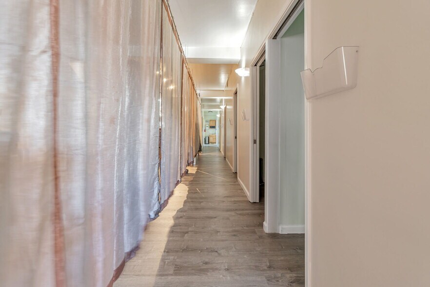 More Photos Of 1014 Clement St, San Francisco Storefront Retail Office For Sale