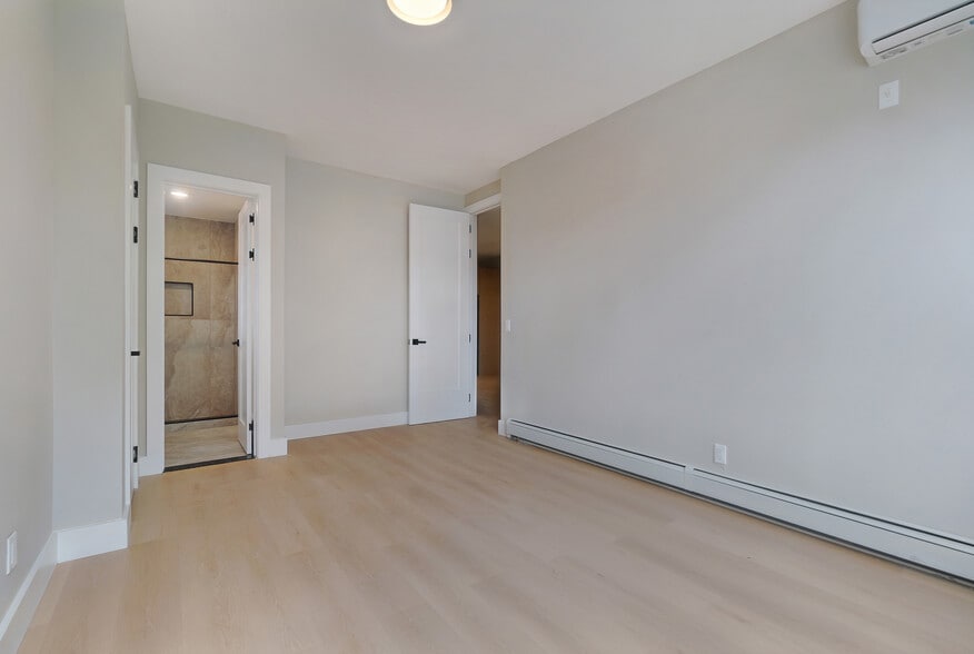 More Photos Of 124 Grove St, Brooklyn Apartments For Sale