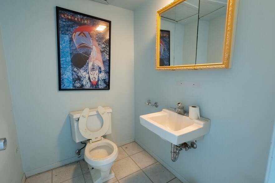 More Photos Of 6600 W College Dr, Palos Heights Medical For Sale