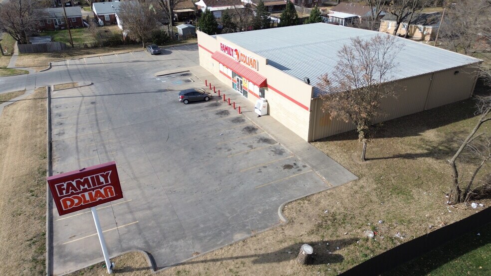 Primary Photo Of 3040 E Pawnee St, Wichita Freestanding For Lease