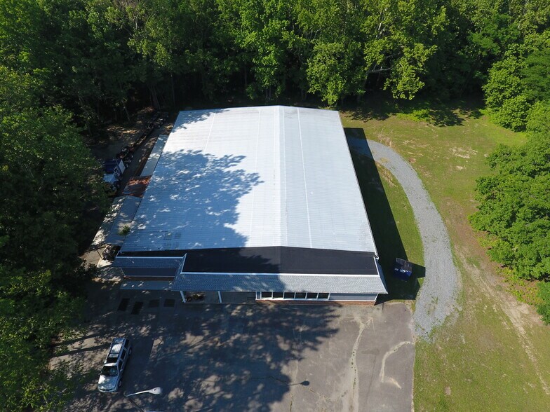 More Photos Of 15268 Kings, Montross Light Distribution For Sale