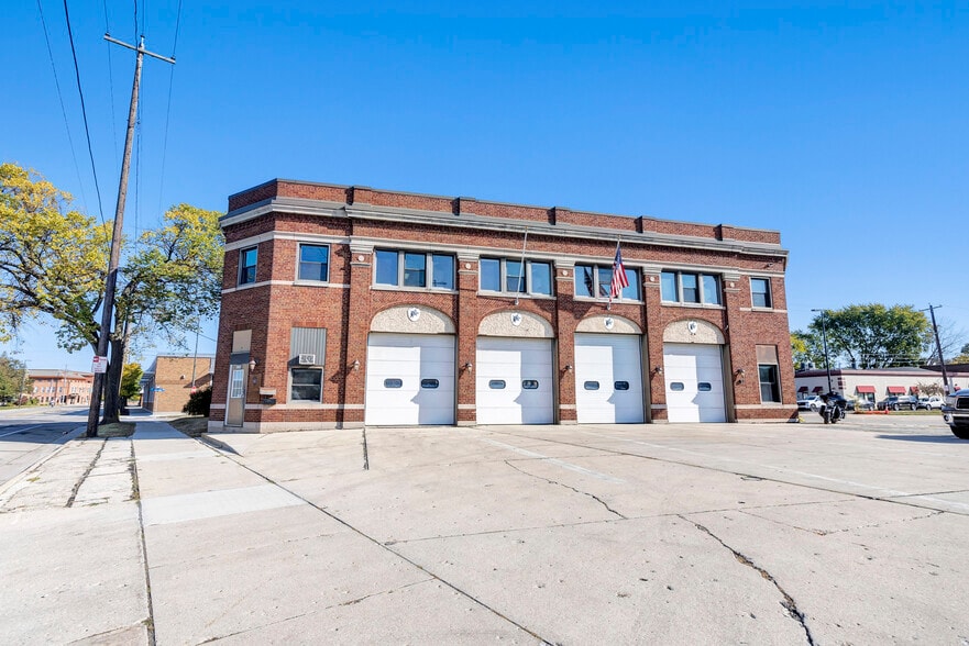 Primary Photo Of 501 S Washington St, Green Bay Research And Development For Lease
