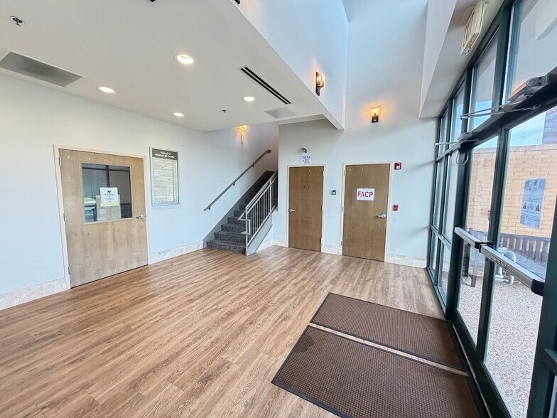 More Photos Of 509 Olde Waterford Way, Leland Medical For Sale