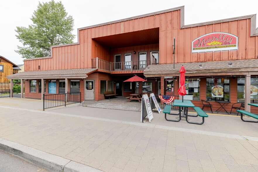 More Photos Of 220 W Cascade Ave, Sisters Storefront Retail Office For Lease