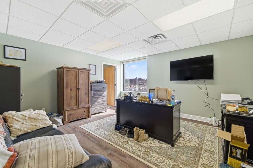 More Photos Of 221 Russellton Dorseyville Rd, Cheswick Medical For Lease