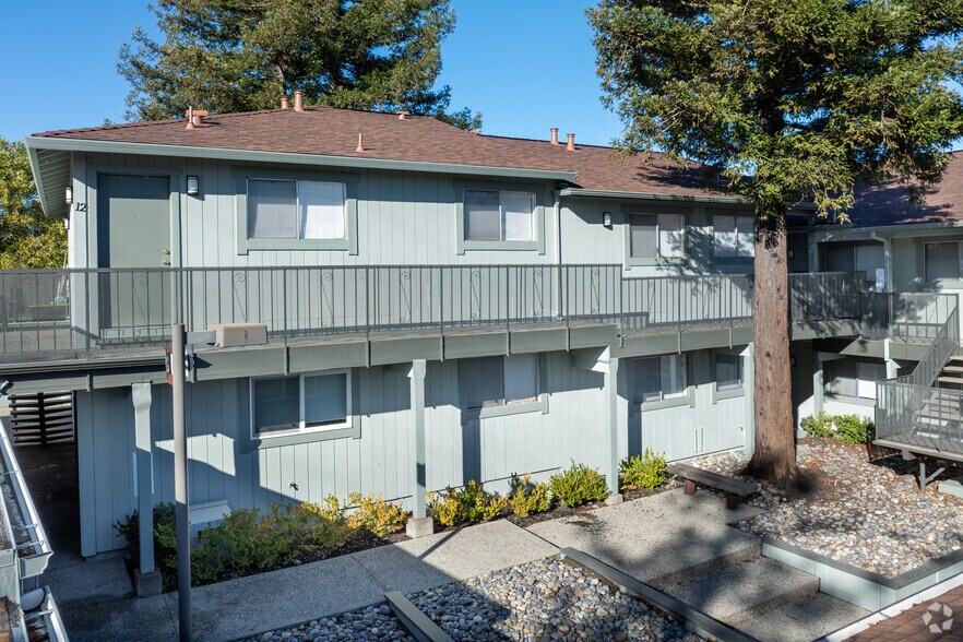 More Photos Of 900 Alvarez Ave, Pinole Apartments For Sale