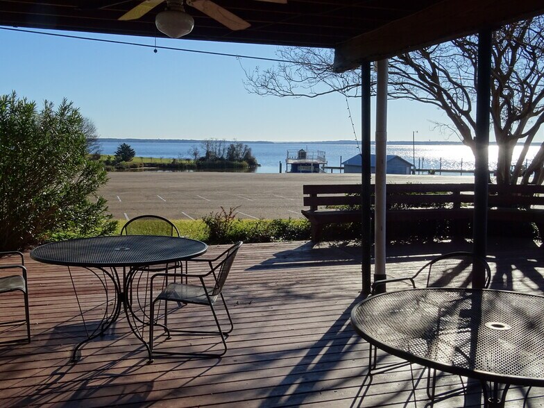 More Photos Of 140 Madison Landing Cir, Ridgeland General Retail For Sale