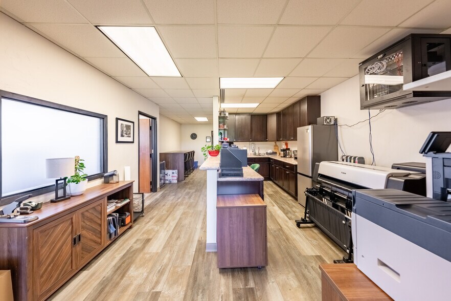 More Photos Of 100 2nd St E, Whitefish Office For Sale