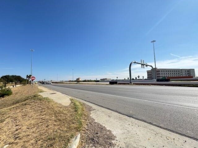 More Photos Of 405 Crossroads St, Laredo Freestanding For Lease