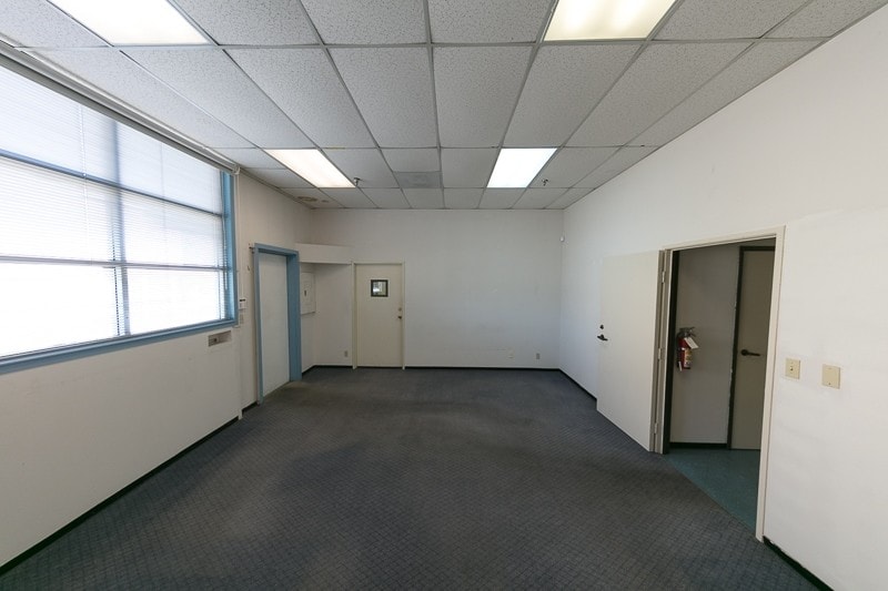 More Photos Of 5256 Aero Dr, Santa Rosa Light Manufacturing For Lease