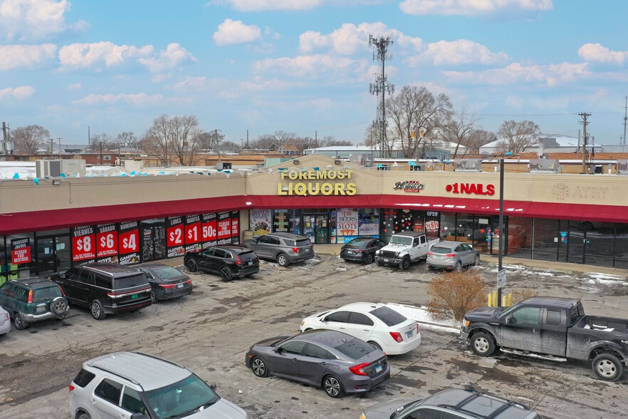 More Photos Of 1501-1527 W North Ave, Melrose Park Unknown For Lease