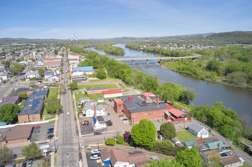 More Photos Of 328 W Front St, Berwick Restaurant For Sale