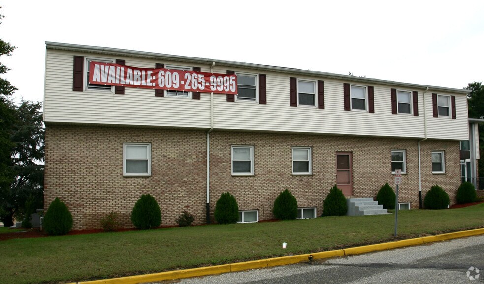 More Photos Of 774 Eayrestown Rd, Lumberton Office For Lease