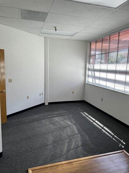 More Photos Of 1660-1690 San Pablo Ave, Pinole Medical For Lease