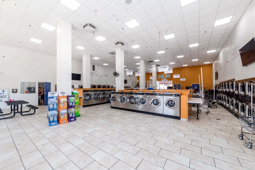 More Photos Of 10601 S Vermont Ave, Los Angeles Freestanding For Sale