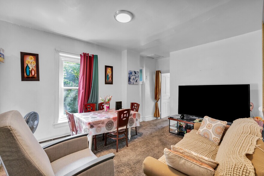 More Photos Of 1501 W Chew St, Allentown Storefront Retail Residential For Sale