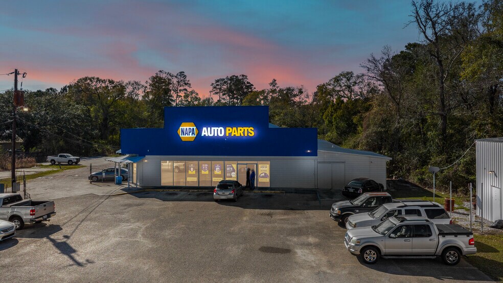 Primary Photo Of 1031 Gause Blvd W, Slidell Freestanding For Sale