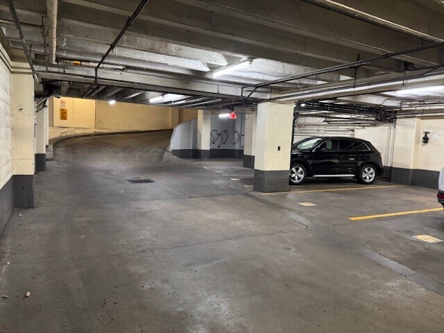 More Photos Of 1127-1140 SW Morrison St, Portland Office For Lease