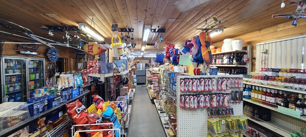More Photos Of 1232 1st, Sutherland Convenience Store For Sale