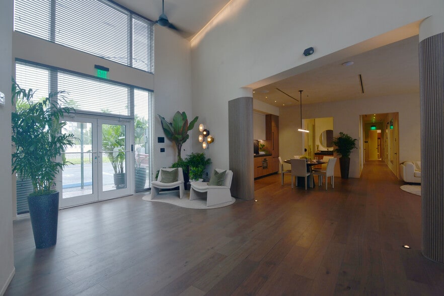 More Photos Of 13750 Biscayne Blvd, North Miami Beach Unknown For Lease
