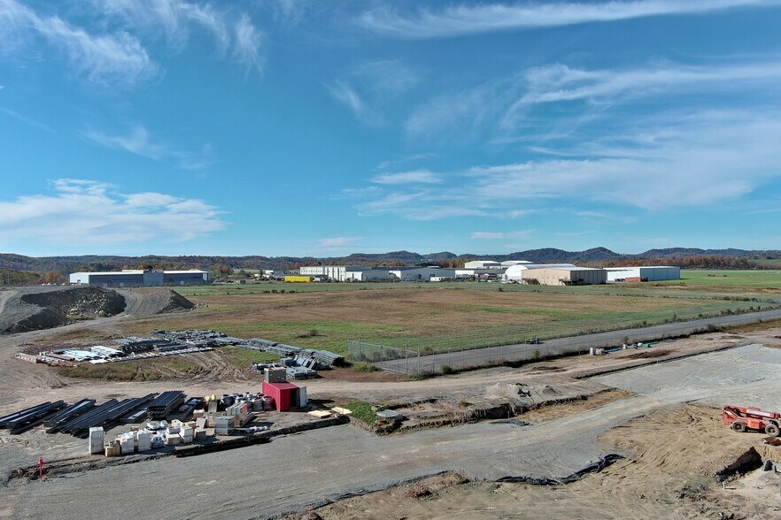 More Photos Of 2000 Aviation Way, Bridgeport Land For Sale