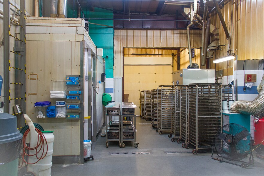 More Photos Of 21151 E 31st Cir, Aurora Food Processing For Lease