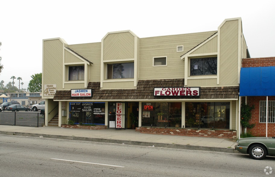 More Photos Of 1519-1521 W Glenoaks Blvd, Glendale Storefront Retail Residential For Lease