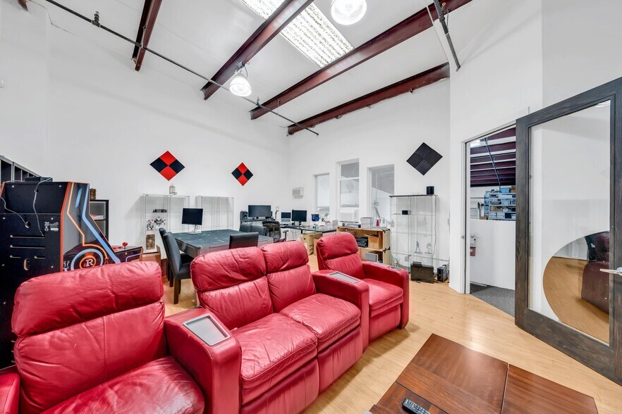 More Photos Of 2258 Central St, Richmond Warehouse For Sale