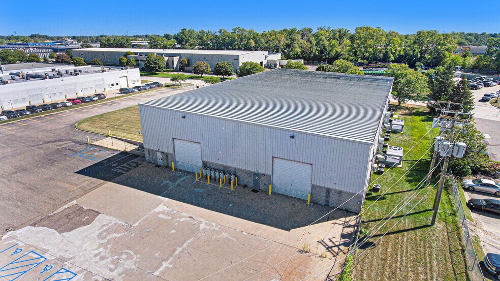 More Photos Of 23605 Regency Park Dr, Warren Manufacturing For Sale