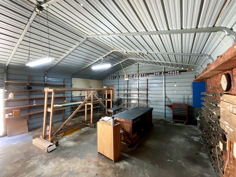 More Photos Of 1804 Lucas Ln, Charlotte Industrial For Lease