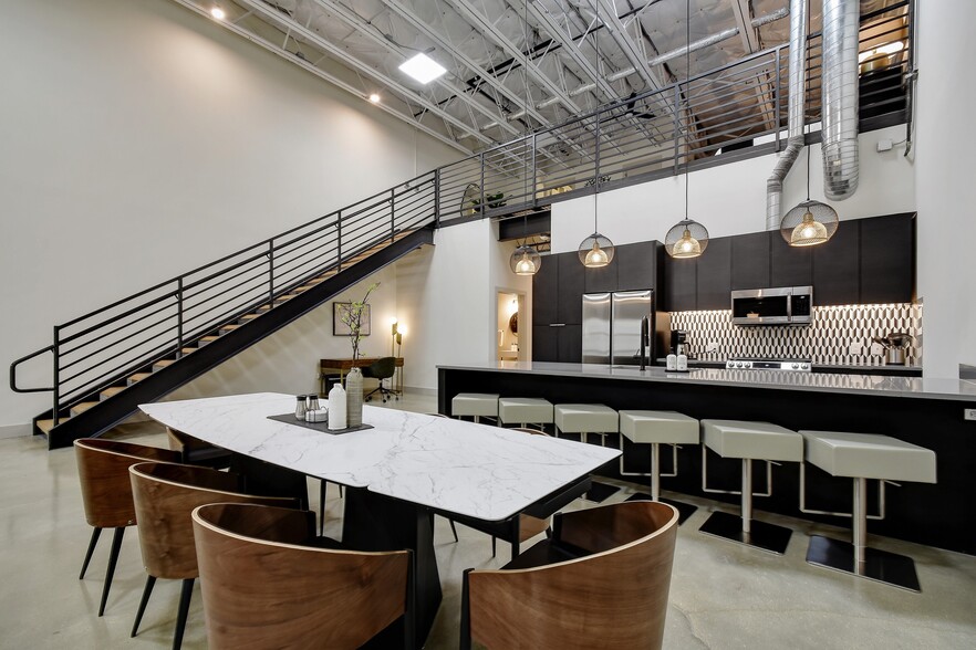 More Photos Of 215 Coca Cola Pl, San Antonio Apartments For Lease