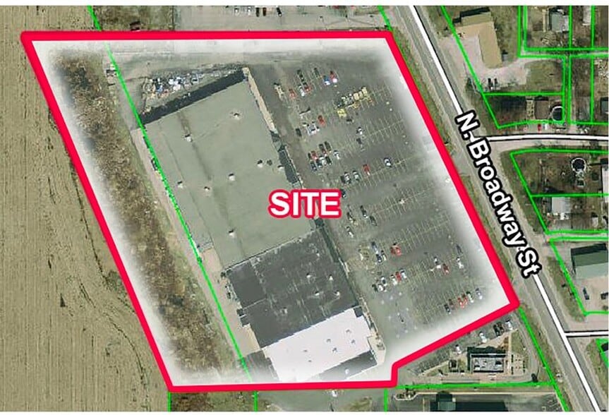 More Photos Of 760-780 N Broadway, Peru Unknown For Lease