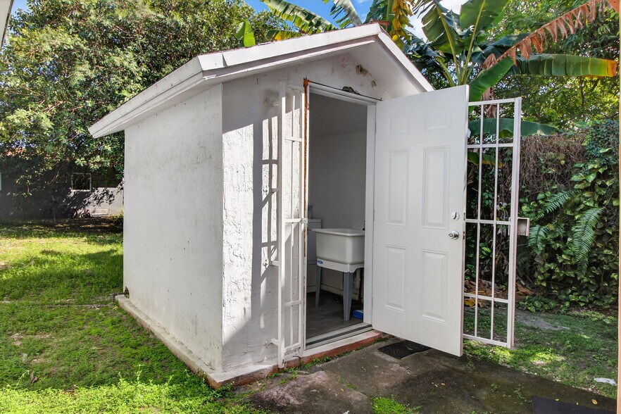 More Photos Of 1864 NW 28th St, Miami Apartments For Sale