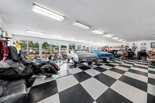 More Photos Of 2000 W Main St, Newcastle Industrial For Sale