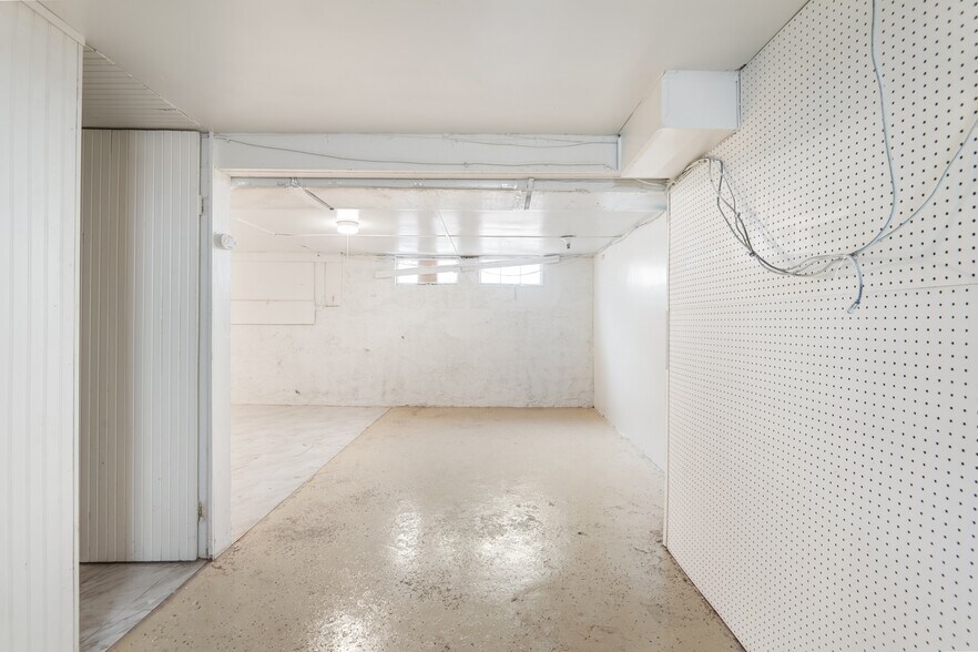 More Photos Of 191 SW 5th Ave, Ontario Specialty For Sale