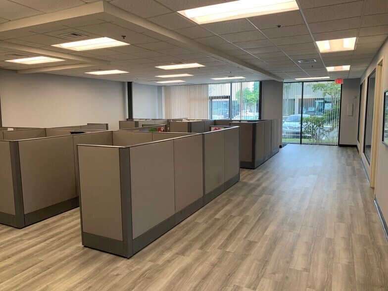 More Photos Of 902 Clint Moore Rd, Boca Raton Loft Creative Space For Lease