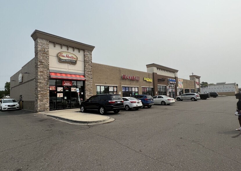 More Photos Of 8 Mile Rd, Hazel Park Unknown For Lease