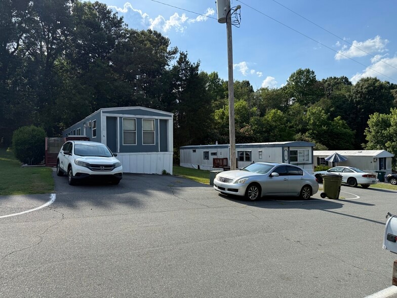 More Photos Of 708 Frye Bridge Rd, Clemmons Manufactured Housing Mobile Home Park For Sale