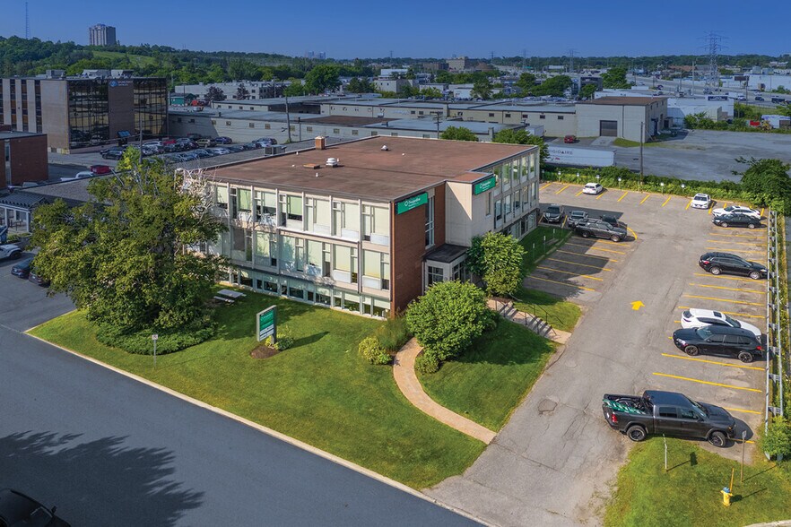 More Photos Of 880 Lady Ellen Pl, Ottawa Office For Lease
