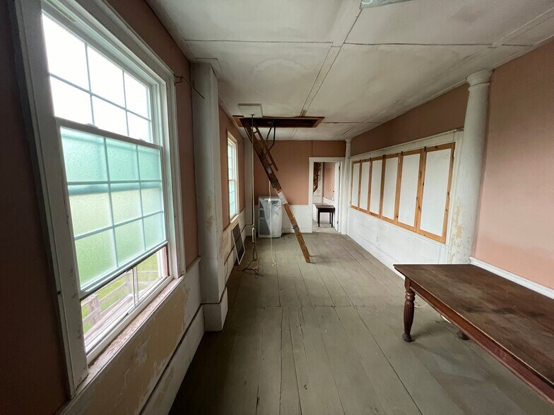 More Photos Of 4 Sawyer st, Phillips Religious Facility For Sale