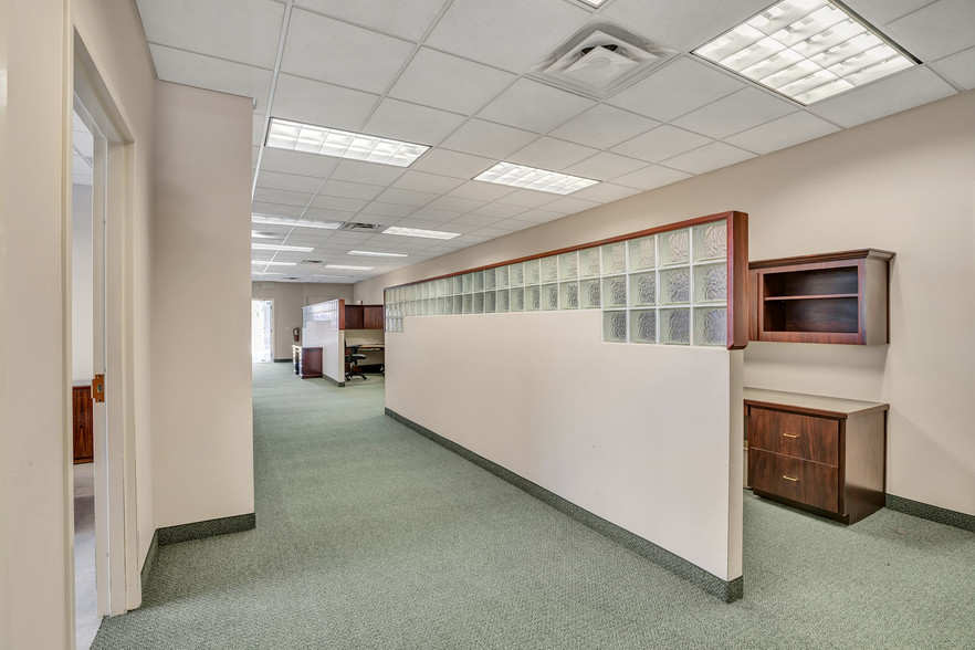 More Photos Of 437 N Magnolia Ave, Orlando Loft Creative Space For Sale