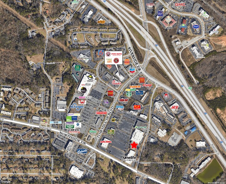 More Photos Of 121 Tom Hill Sr Blvd, Macon-Bibb Storefront Retail Office For Lease