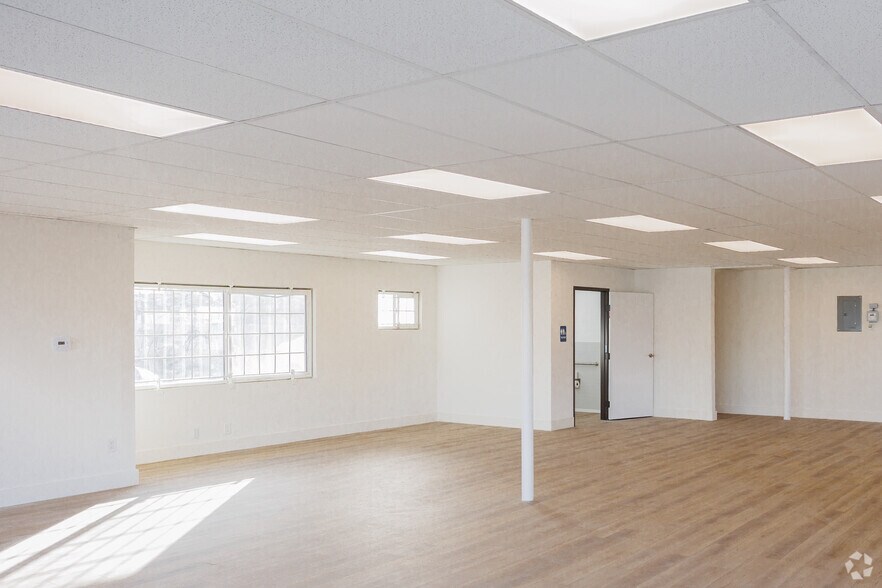 More Photos Of 2706-2708 Artesia Blvd, Redondo Beach Storefront Retail Office For Sale